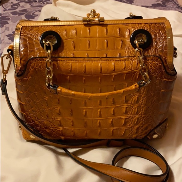 Cute elegant purse🤗🤗 - Picture 3 of 6